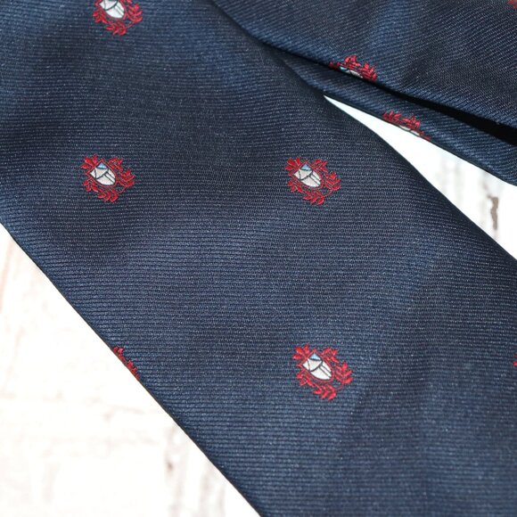 🔵🔴 Vintage Navy Blue & Red Tie by Carnaval de Paris (56" Long) - Picture 3 of 4